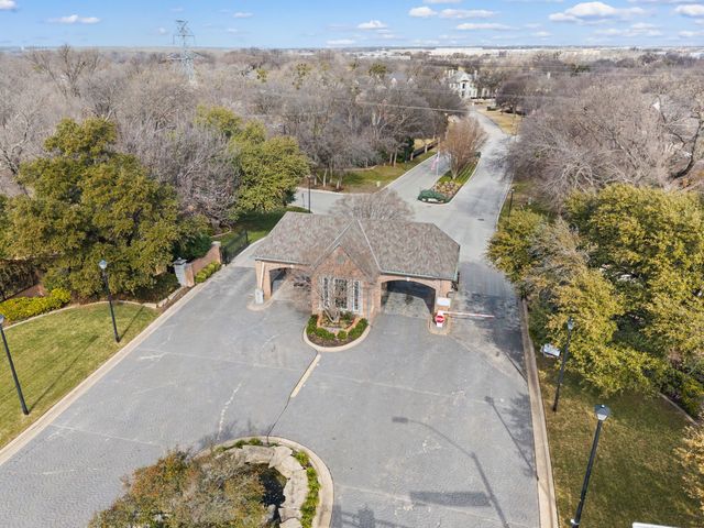 5908 Forest River Drive, Fort Worth, TX 76112