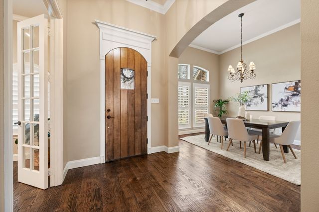 5908 Forest River Drive, Fort Worth, TX 76112