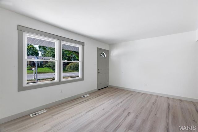 3424 La Salle Drive, St Charles, MO 63301