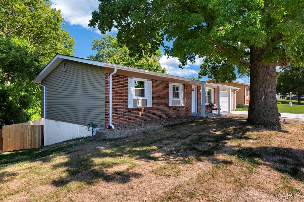 3424 La Salle Drive, St Charles, MO 63301