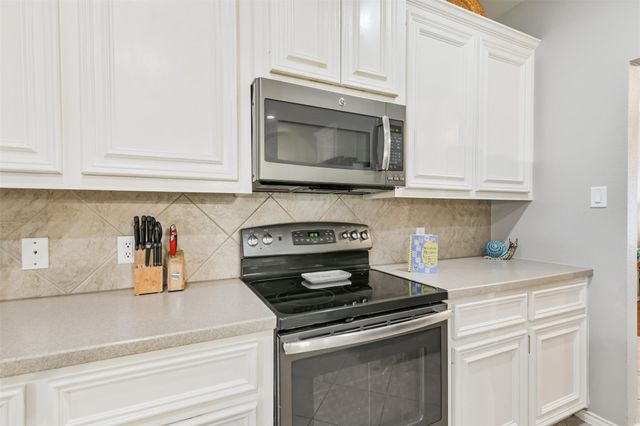 18115 Stone Angel Drive, Humble, TX 77346