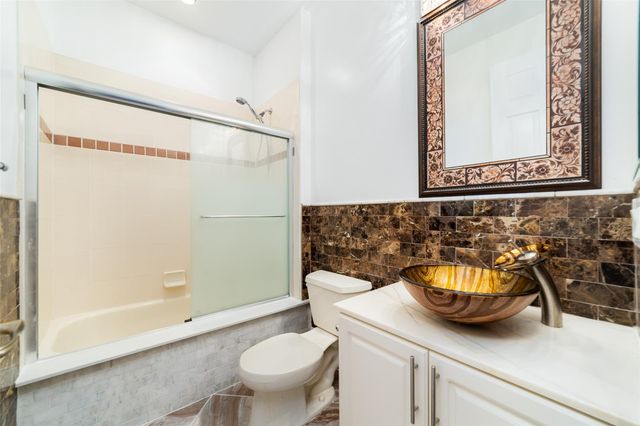 1323 Via De Pepi, Boynton Beach, FL 33426