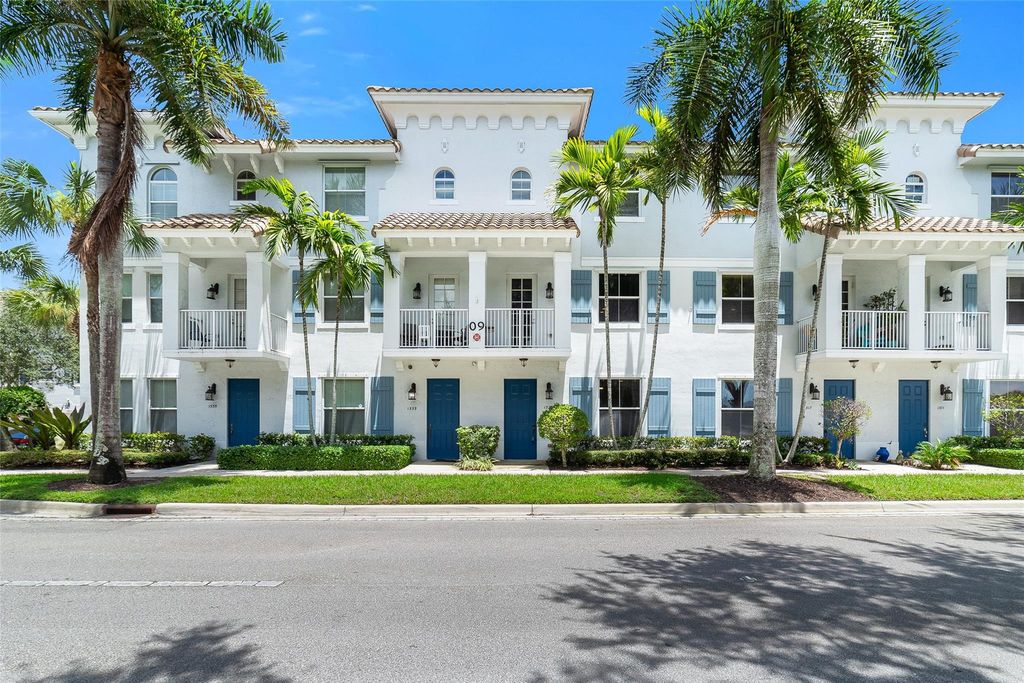 1323 Via De Pepi, Boynton Beach, FL 33426