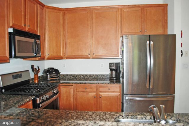 6204 LYDIA HOLLOW DR, Glen Mills, PA 19342