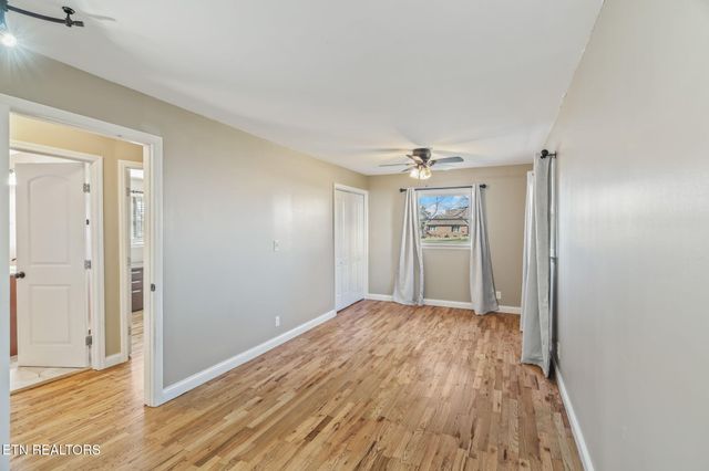 914 E Beaver Creek Drive, Knoxville, TN 37918