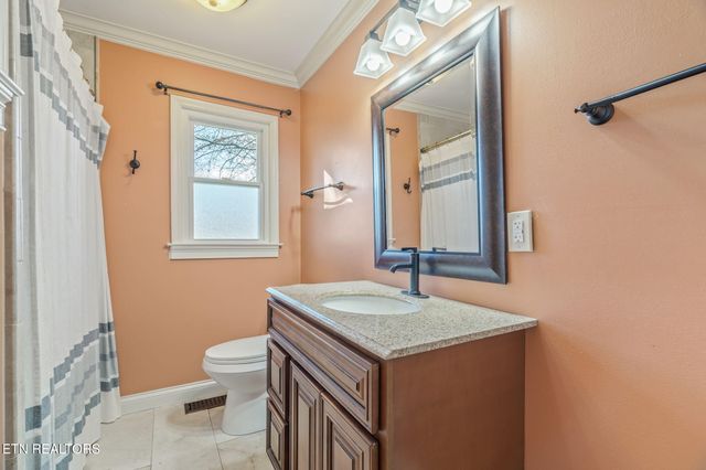 914 E Beaver Creek Drive, Knoxville, TN 37918