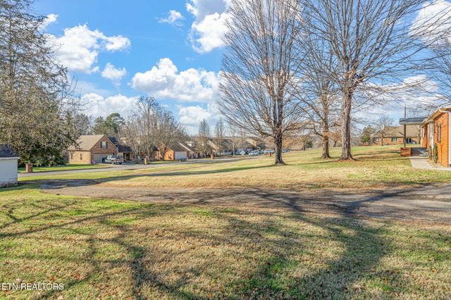 914 E Beaver Creek Drive, Knoxville, TN 37918