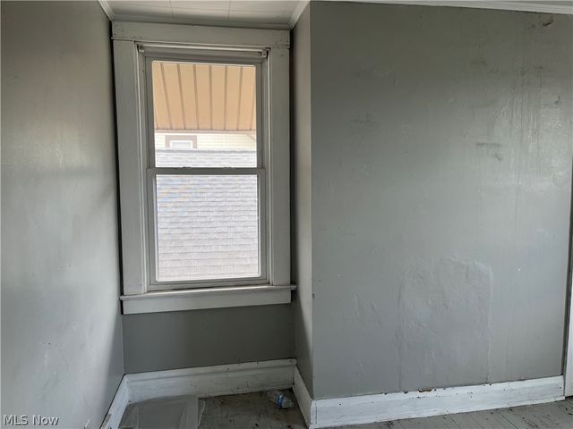 26 2nd Street, Beech Bottom, WV 26030