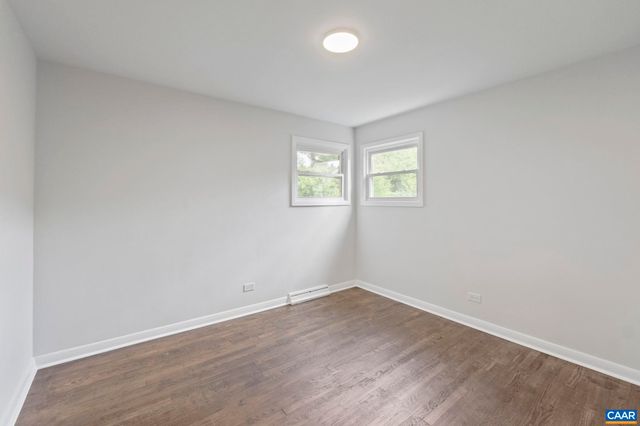 2552 WOODLAND DR, Charlottesville, VA 22903