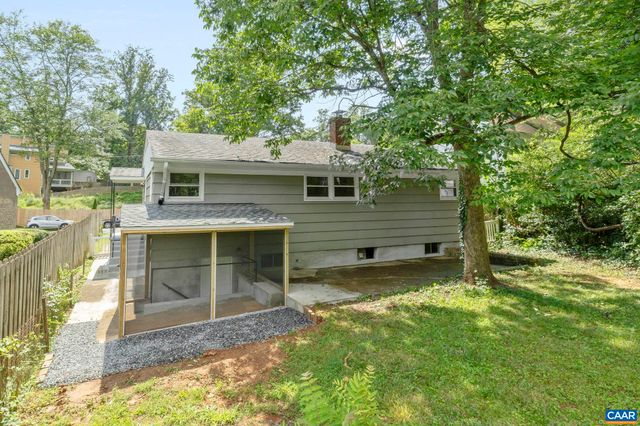 2552 WOODLAND DR, Charlottesville, VA 22903