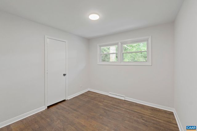 2552 WOODLAND DR, Charlottesville, VA 22903