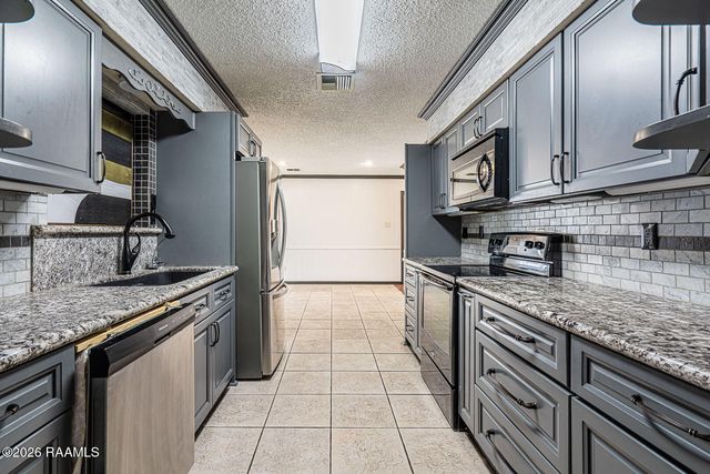 109 Alyene Drive Unit B, Lafayette, LA 70506