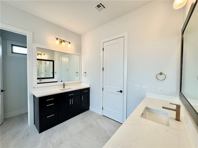 6613 SW First Light Street, Bentonville, AR 72713