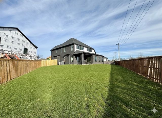 6613 SW First Light Street, Bentonville, AR 72713