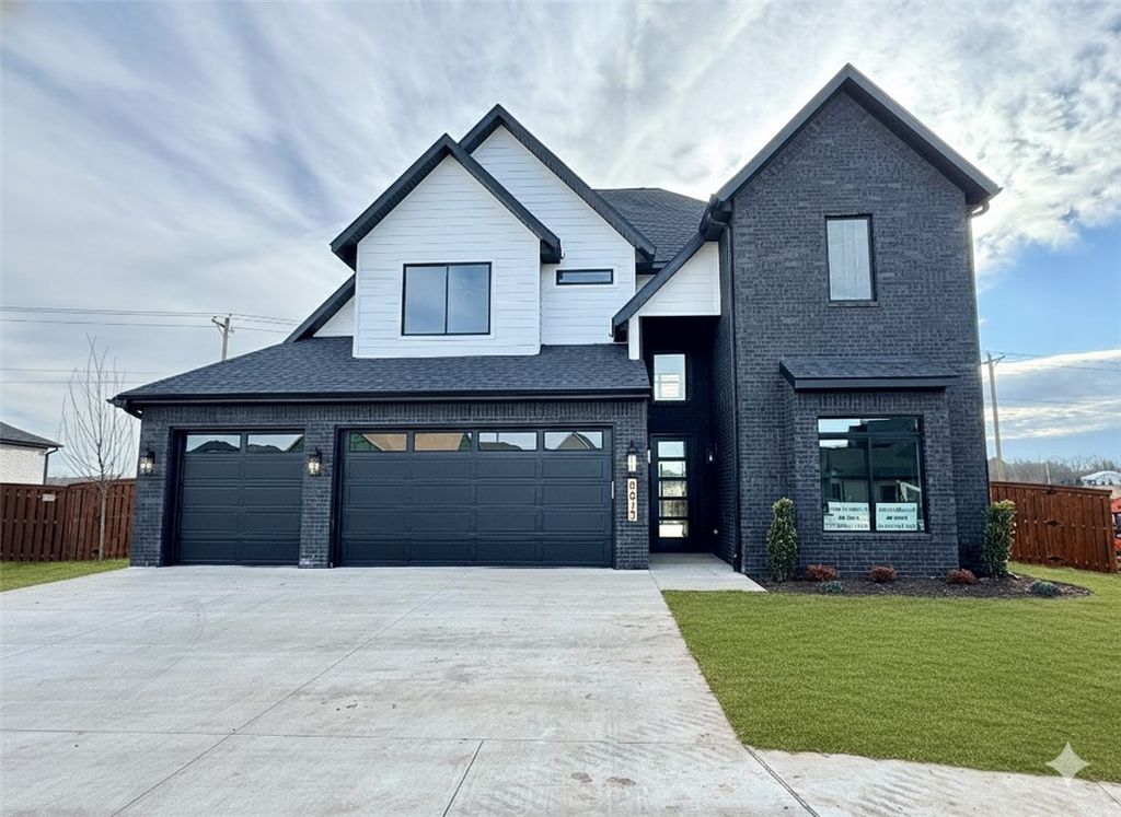 6613 SW First Light Street, Bentonville, AR 72713