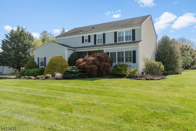 19 Daniel Dr, Hillsborough Twp., NJ 08844