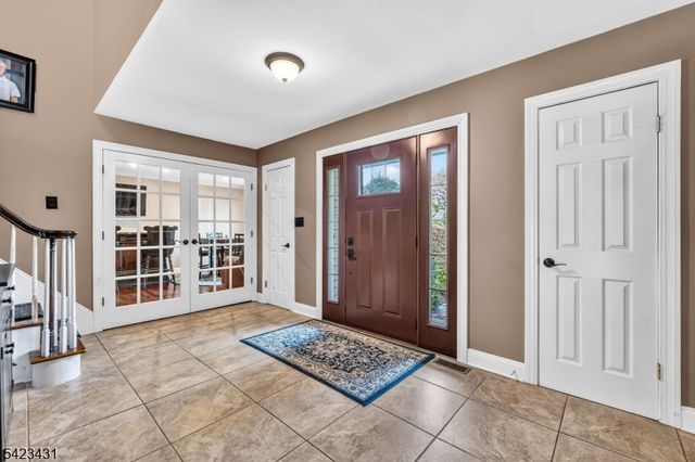 19 Daniel Dr, Hillsborough Twp., NJ 08844