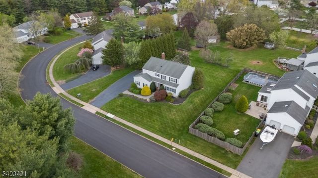 19 Daniel Dr, Hillsborough Twp., NJ 08844