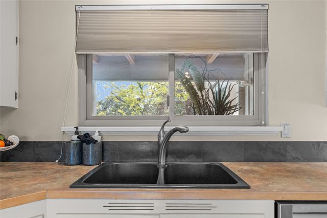 2213 Fort Union, Santa Fe, NM 87505