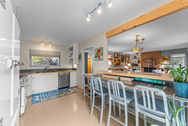 2213 Fort Union, Santa Fe, NM 87505