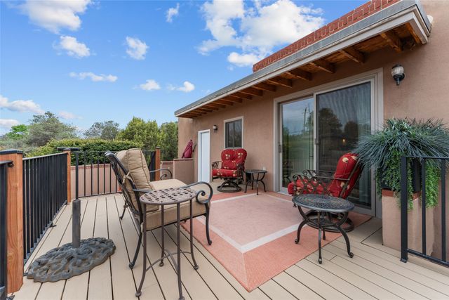 2213 Fort Union, Santa Fe, NM 87505