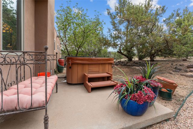 2213 Fort Union, Santa Fe, NM 87505