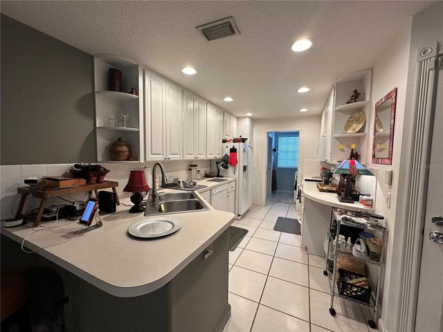 7896 FARINA COURT, Sarasota, FL 34238