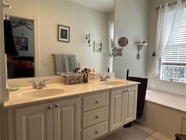 7896 FARINA COURT, Sarasota, FL 34238