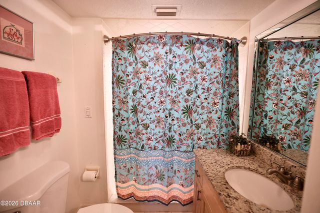 442 Bouchelle Dr Apt 305, New Smyrna Beach, FL 32169