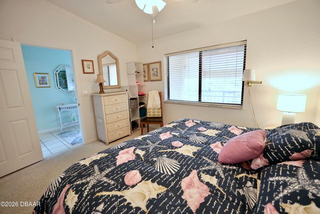 442 Bouchelle Dr Apt 305, New Smyrna Beach, FL 32169