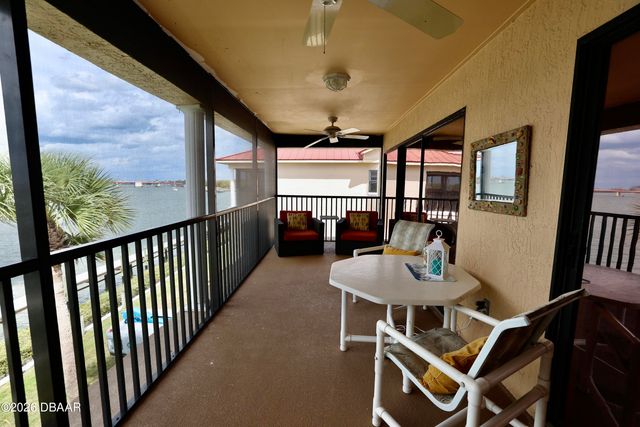 442 Bouchelle Dr Apt 305, New Smyrna Beach, FL 32169