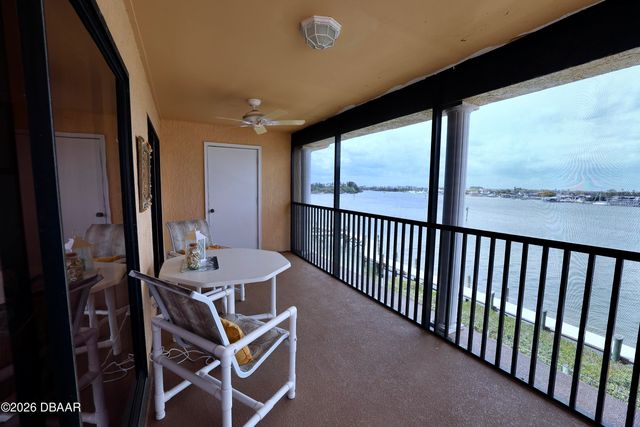 442 Bouchelle Dr Apt 305, New Smyrna Beach, FL 32169