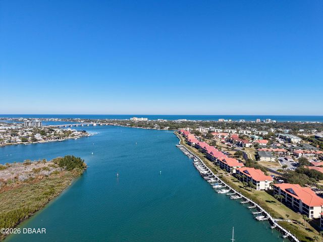 442 Bouchelle Dr Apt 305, New Smyrna Beach, FL 32169