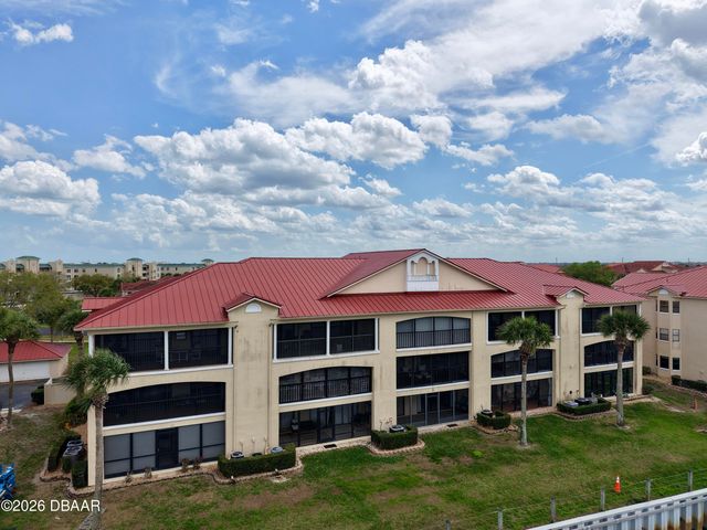 442 Bouchelle Dr Apt 305, New Smyrna Beach, FL 32169