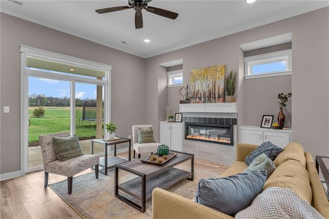 1006 Bluestem Circle, Baldwin City, KS 66006