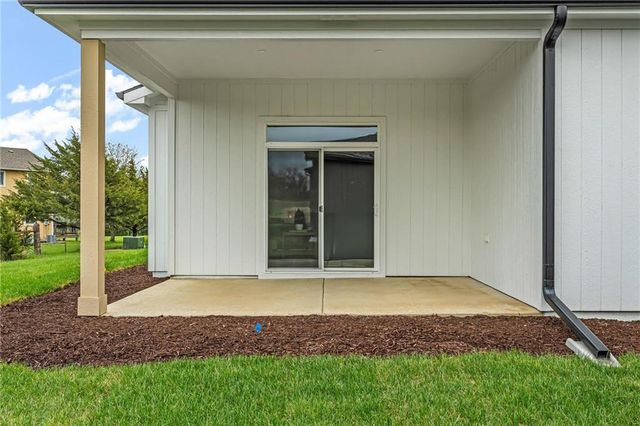 1006 Bluestem Circle, Baldwin City, KS 66006