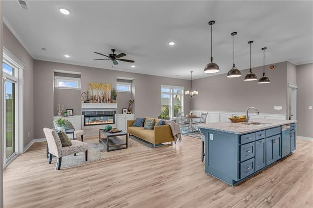 1006 Bluestem Circle, Baldwin City, KS 66006