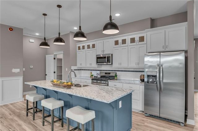 1006 Bluestem Circle, Baldwin City, KS 66006
