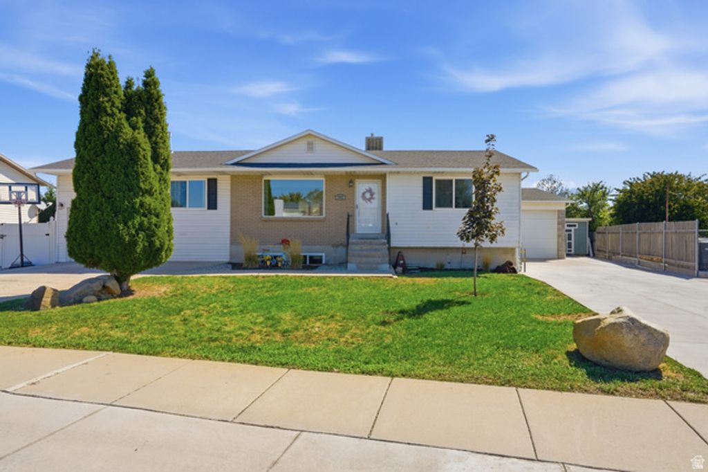 7587 S MARYLEBONE RD, West Jordan, UT 84084 — photo 2