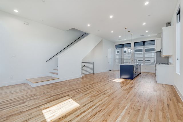 4718 Bryan Street 305, Dallas, TX 75204