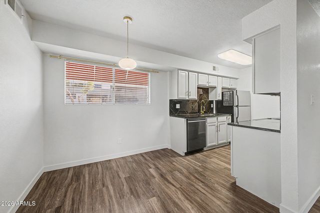 2625 E INDIAN SCHOOL Road 205, Phoenix, AZ 85016