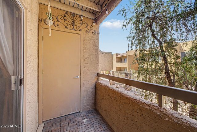 2625 E INDIAN SCHOOL Road 205, Phoenix, AZ 85016