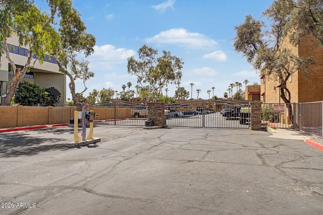 2625 E INDIAN SCHOOL Road 205, Phoenix, AZ 85016