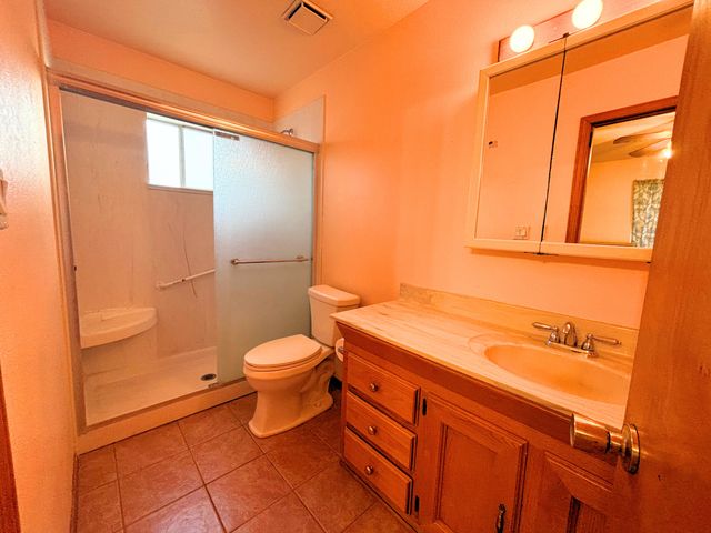 2528 La Vega Drive SW, Albuquerque, NM 87105