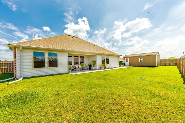 23136 Planters Dr, Vacherie, LA 70090