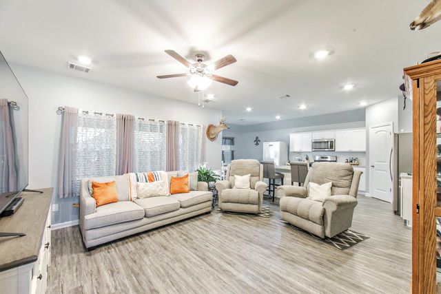 23136 Planters Dr, Vacherie, LA 70090