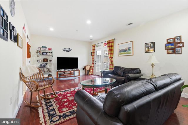 309 CORVUS CIR, Media, PA 19063