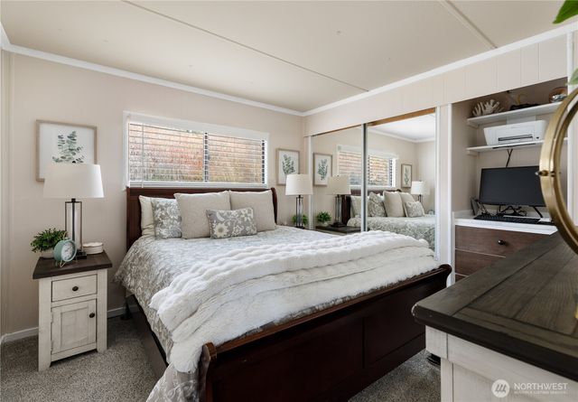 4901 Thistle Lane, Freeland, WA 98249