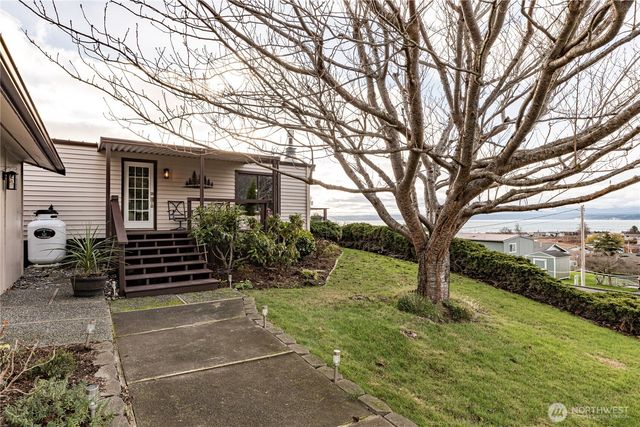 4901 Thistle Lane, Freeland, WA 98249