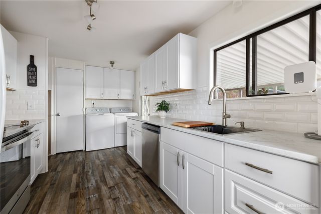 4901 Thistle Lane, Freeland, WA 98249